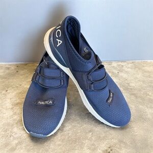 Nautica boys  Blue Slip-On sneakers size 5 athletic lightweight